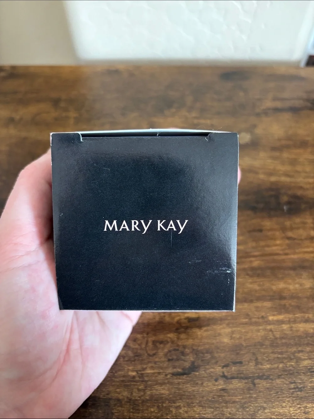 NEW Mary Kay Silky Setting Matte Powder in Light Ivory